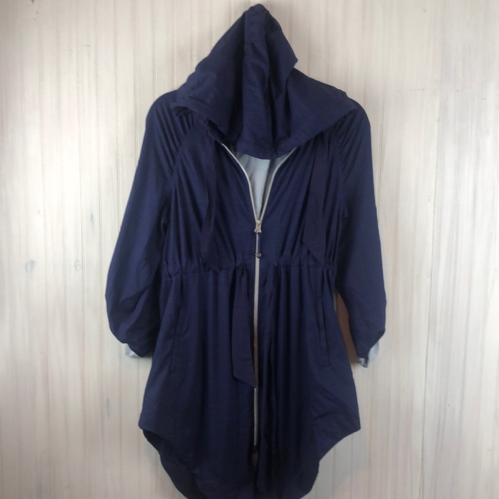 LULULEMON ZIP HOODED JACKET VITALITY
